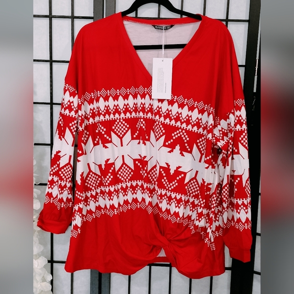 BloomChic Snowflake Print Twist Front SweatshirtRegular Red/White Size 14 - Picture 4 of 7
